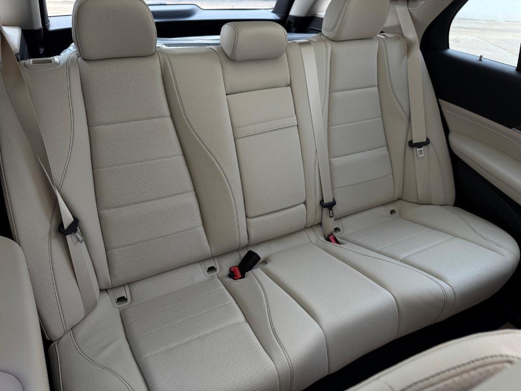 new 2026 Mercedes-Benz GLE 450 car, priced at $79,645