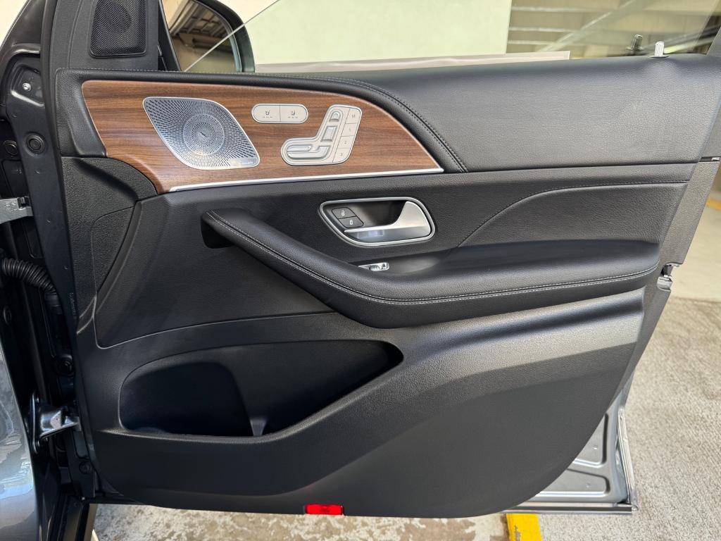 new 2026 Mercedes-Benz GLE 450 car, priced at $86,980