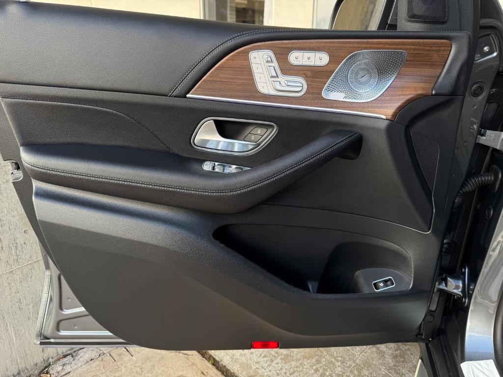 new 2026 Mercedes-Benz GLE 450 car, priced at $86,980