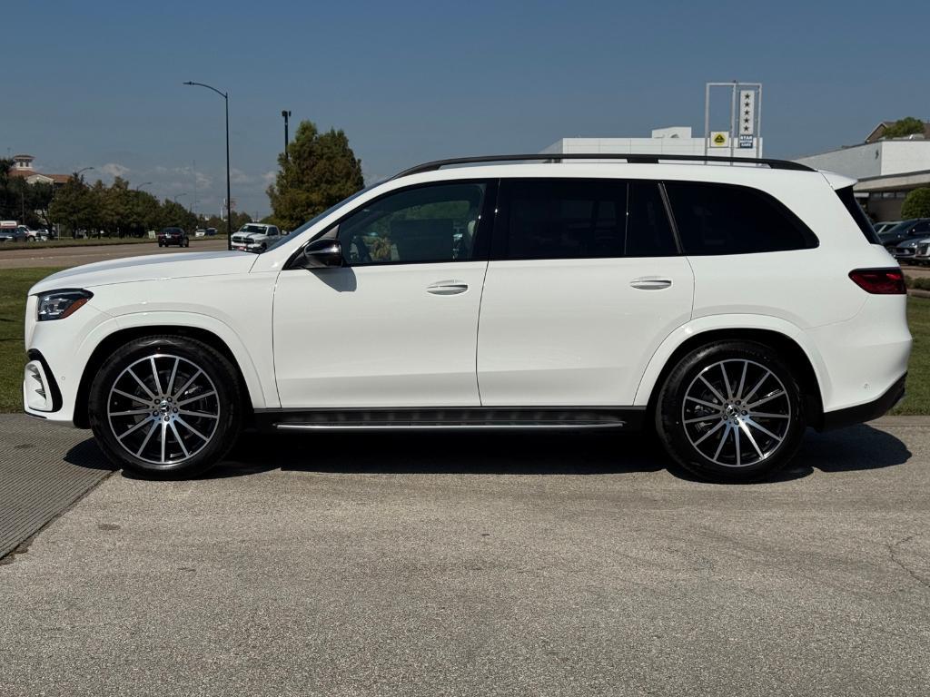 new 2026 Mercedes-Benz GLS 580 car, priced at $121,165