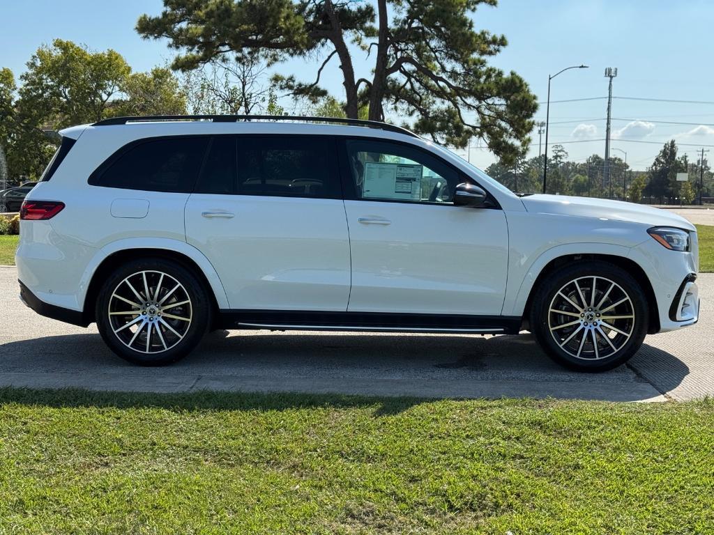 new 2026 Mercedes-Benz GLS 580 car, priced at $121,165