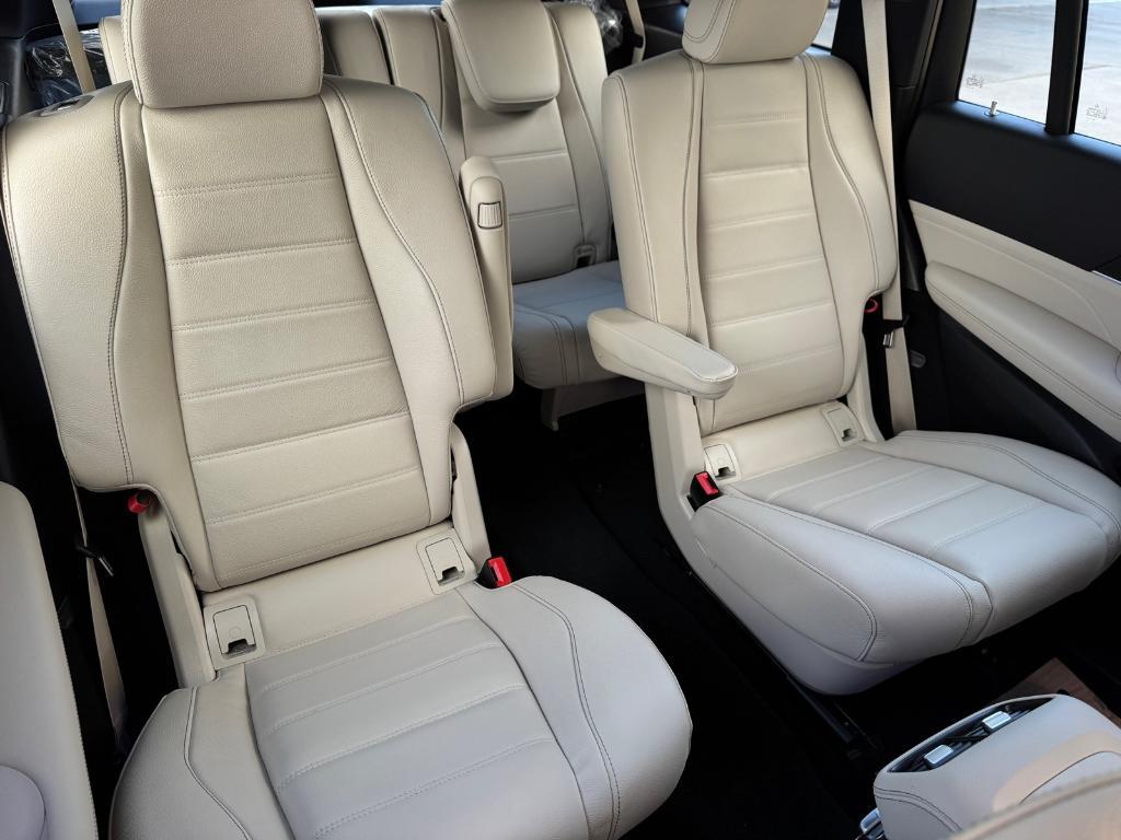 new 2026 Mercedes-Benz GLS 580 car, priced at $121,165