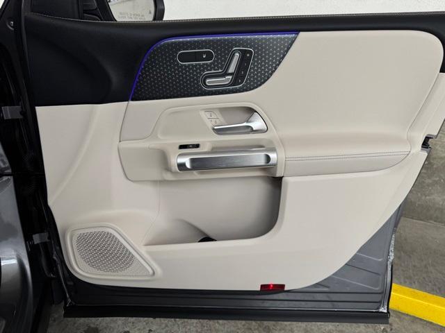 new 2025 Mercedes-Benz GLB 250 car, priced at $48,495