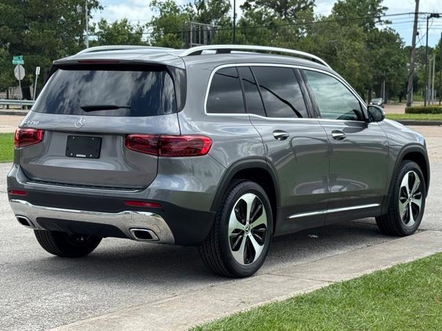 new 2025 Mercedes-Benz GLB 250 car, priced at $48,495