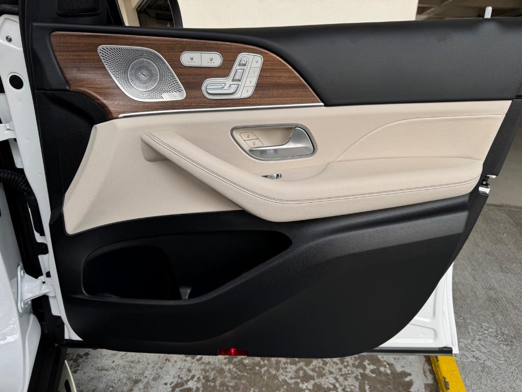 new 2026 Mercedes-Benz GLE 450 car, priced at $87,530