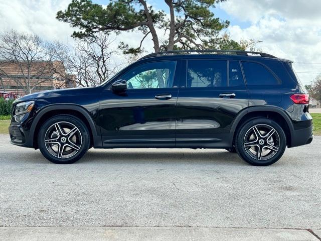 new 2024 Mercedes-Benz GLB 250 car, priced at $51,295