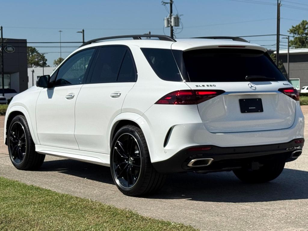 new 2026 Mercedes-Benz GLE 580 car, priced at $104,685