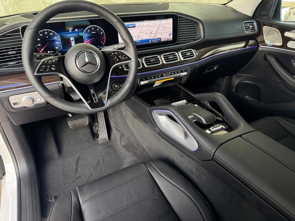 new 2026 Mercedes-Benz GLE 580 car, priced at $104,685