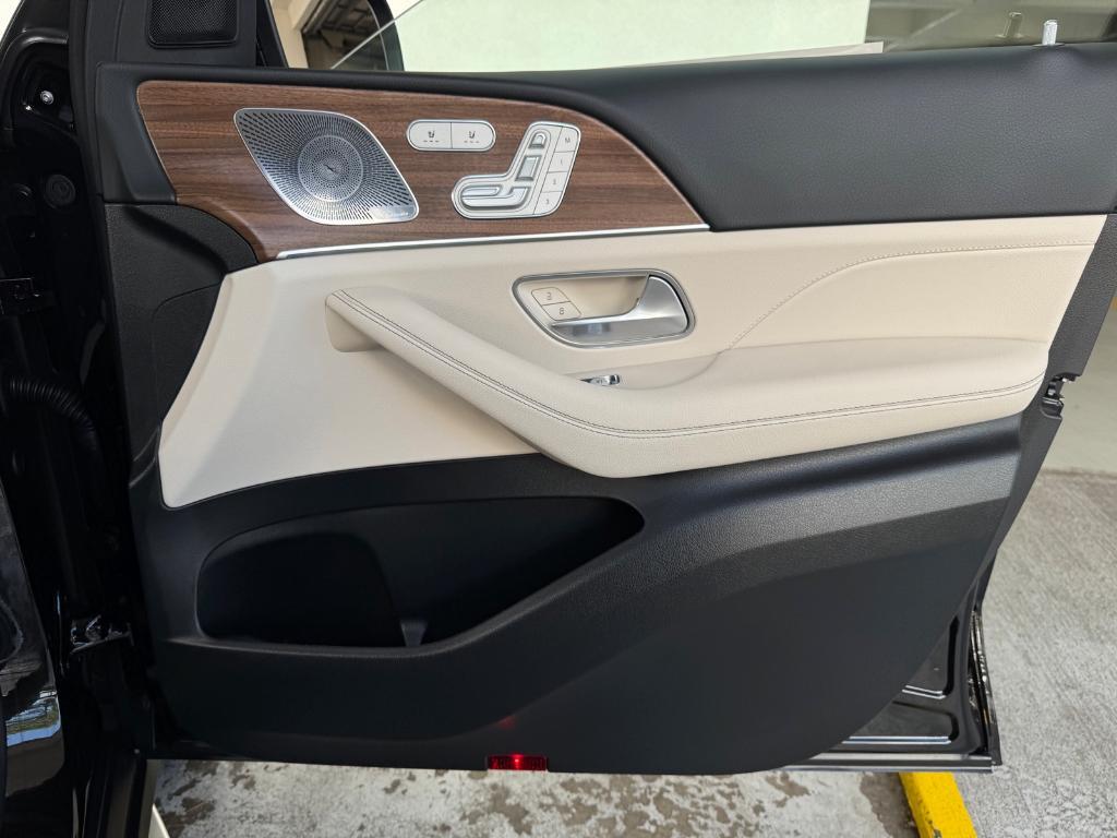 new 2026 Mercedes-Benz GLE 450 car, priced at $86,230