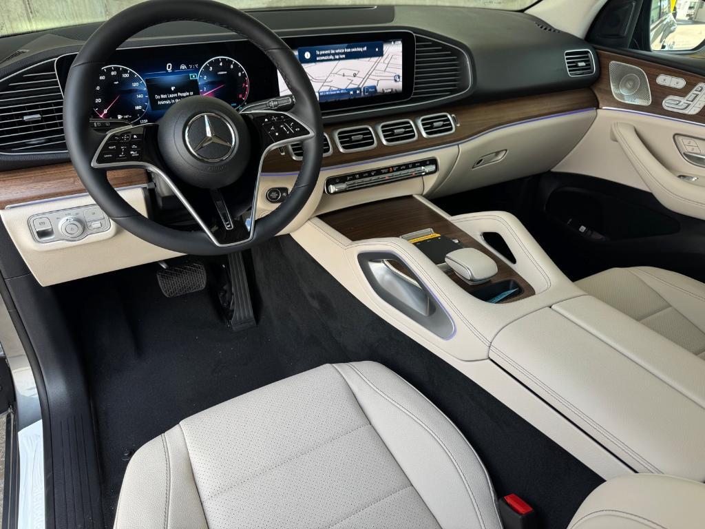 new 2025 Mercedes-Benz GLE 350 car, priced at $73,345