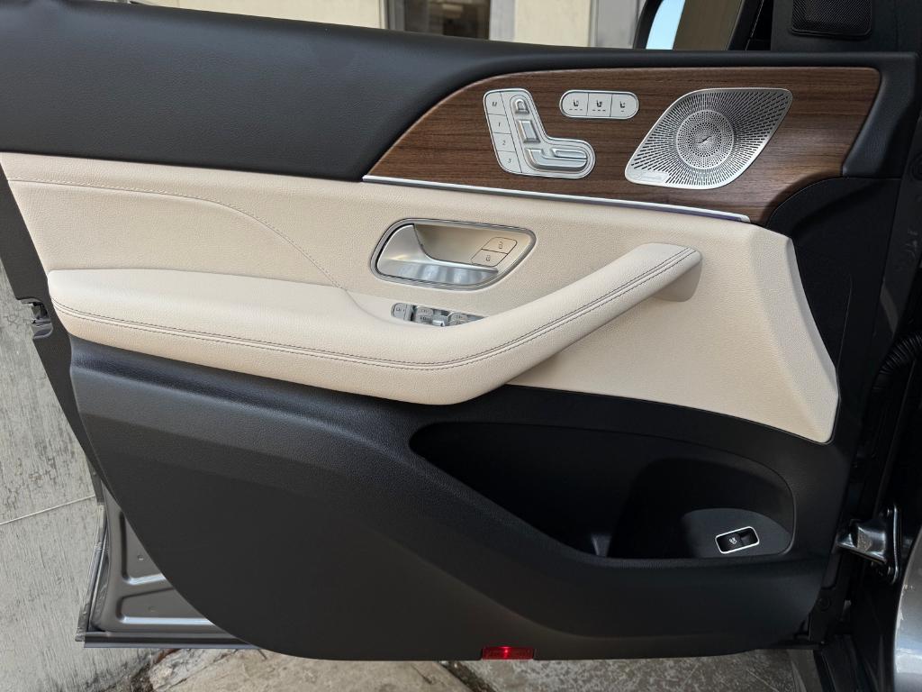 new 2025 Mercedes-Benz GLE 350 car, priced at $73,345