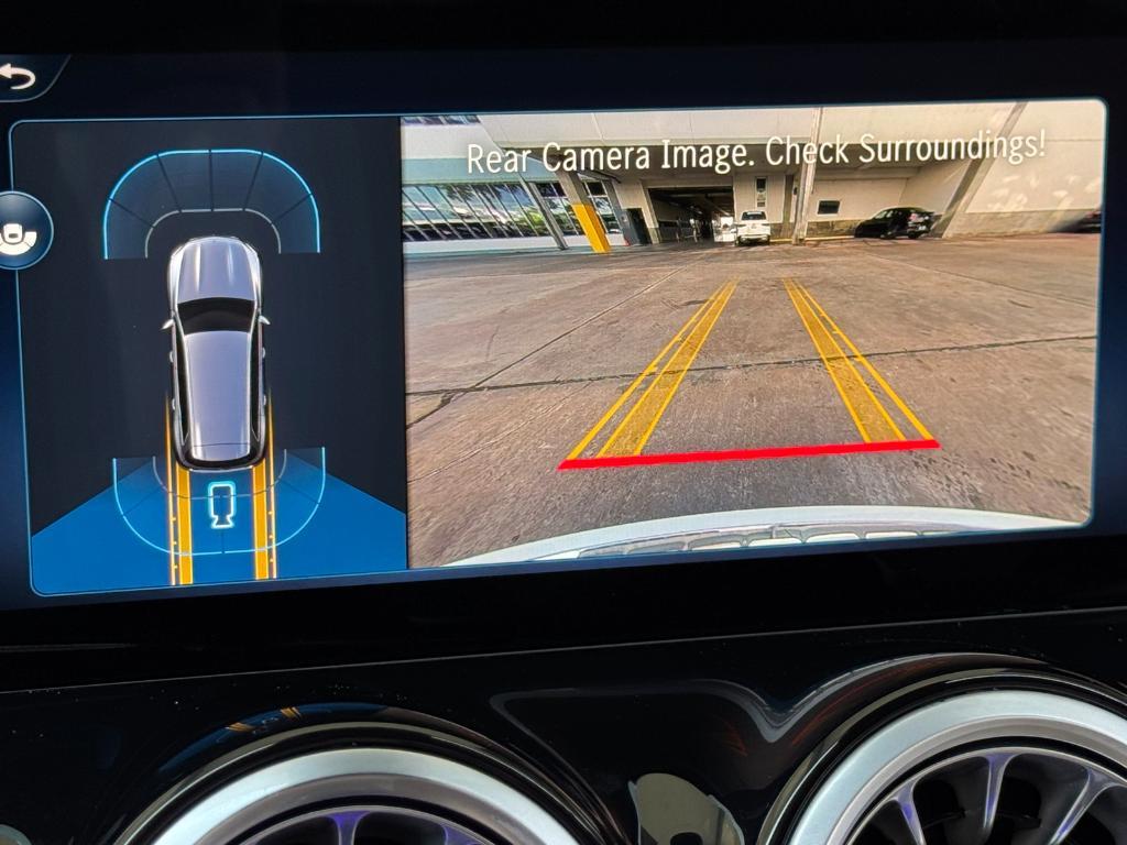 new 2025 Mercedes-Benz GLB 250 car, priced at $49,595