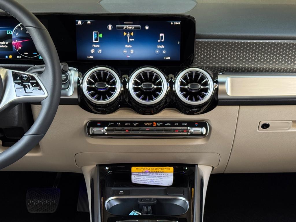 new 2025 Mercedes-Benz GLB 250 car, priced at $49,595
