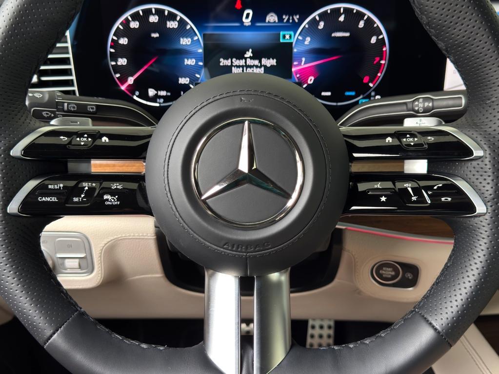 new 2025 Mercedes-Benz GLS 450 car, priced at $103,345