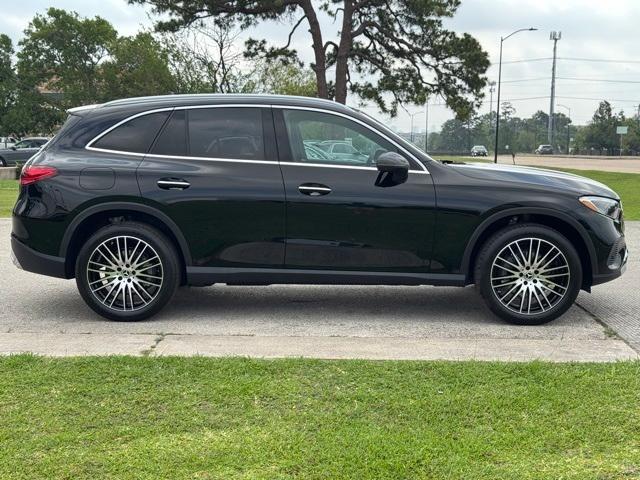 new 2025 Mercedes-Benz GLC 300 car, priced at $56,235
