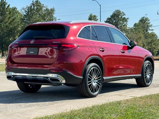 new 2025 Mercedes-Benz GLC 300 car, priced at $56,185