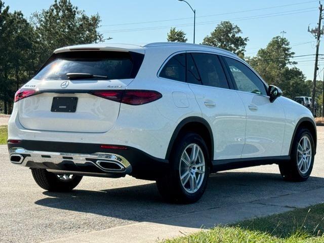 new 2025 Mercedes-Benz GLC 300 car, priced at $54,250