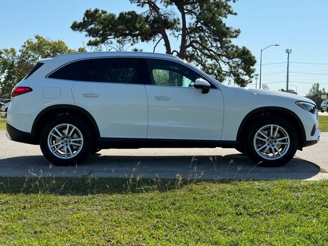 new 2025 Mercedes-Benz GLC 300 car, priced at $54,250