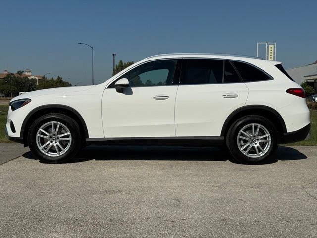 new 2025 Mercedes-Benz GLC 300 car, priced at $54,250