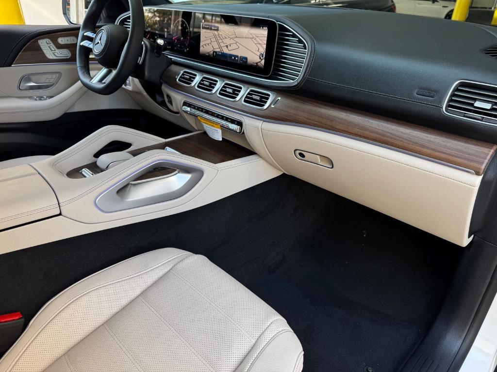 new 2026 Mercedes-Benz GLS 580 car, priced at $120,235