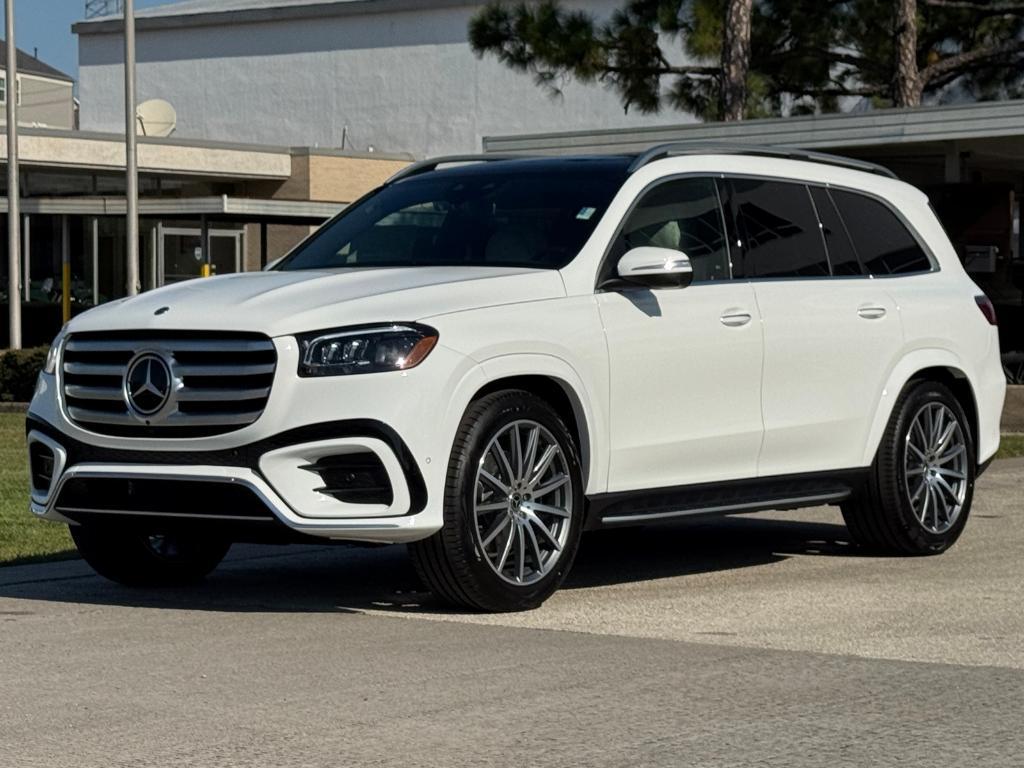 new 2026 Mercedes-Benz GLS 580 car, priced at $120,235