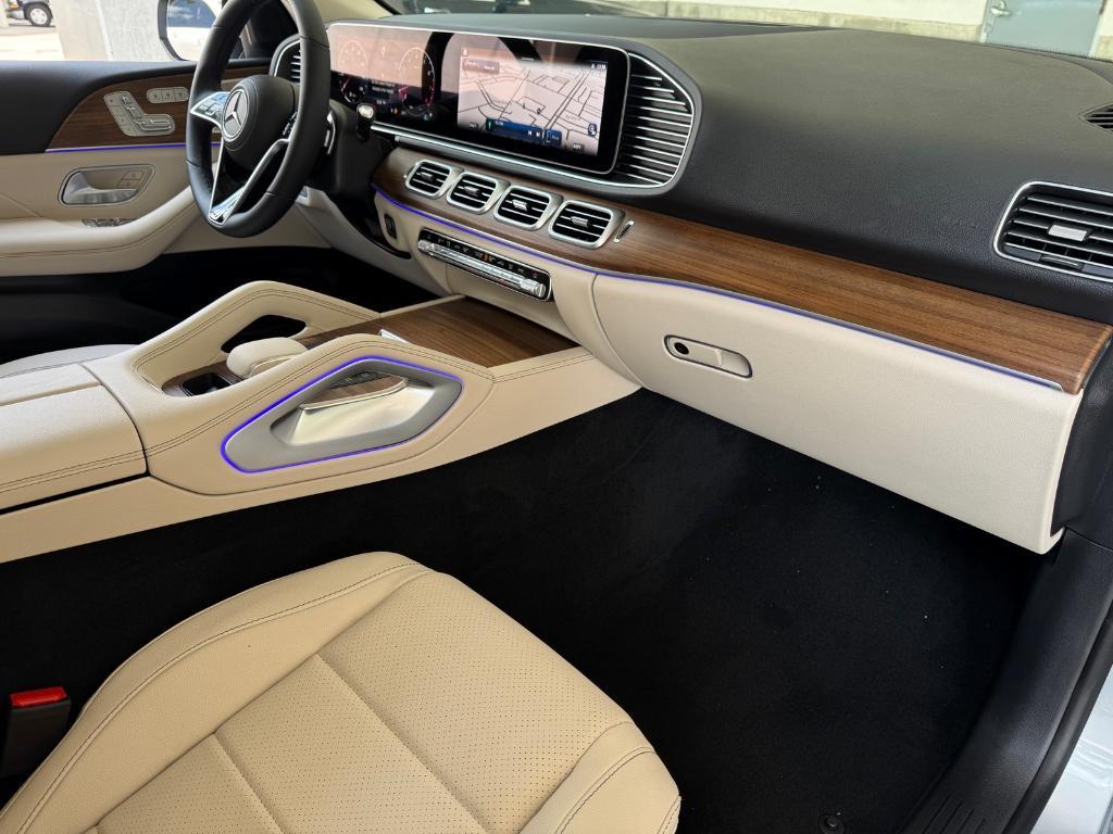 new 2025 Mercedes-Benz GLE 350 car, priced at $71,715