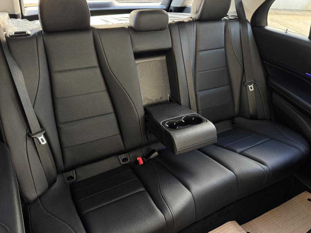 new 2026 Mercedes-Benz GLE 450 car, priced at $83,000