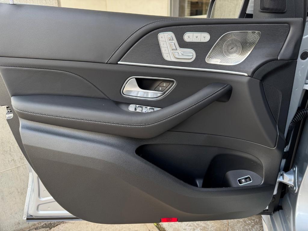 new 2026 Mercedes-Benz AMG GLE 63 car, priced at $139,370