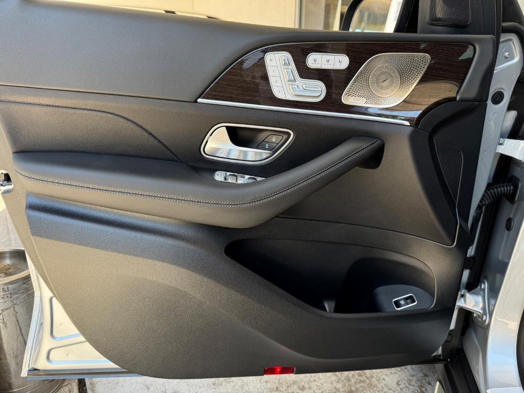 new 2026 Mercedes-Benz GLE 450 car, priced at $83,235