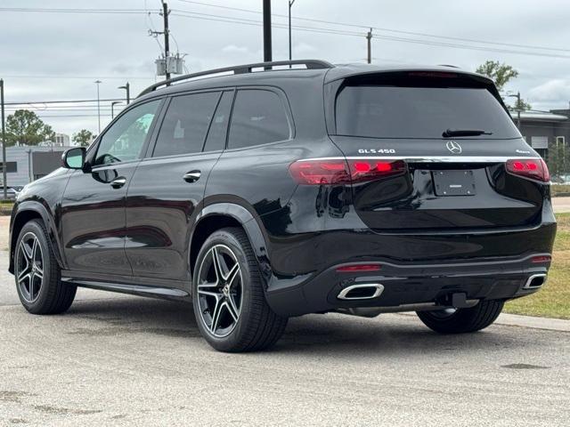 new 2025 Mercedes-Benz GLS 450 car, priced at $95,145