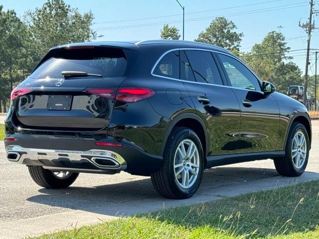 new 2025 Mercedes-Benz GLC 300 car, priced at $52,700