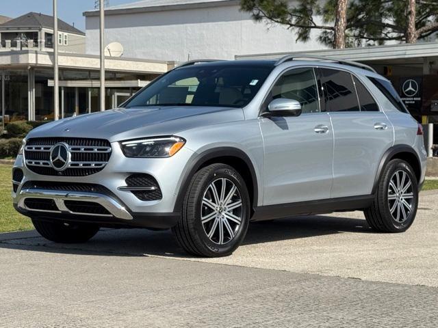 new 2025 Mercedes-Benz GLE 450 car, priced at $77,745