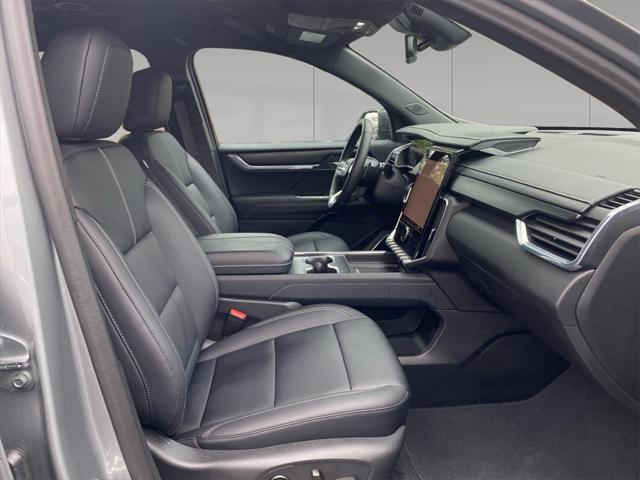 used 2024 GMC Acadia car, priced at $43,998