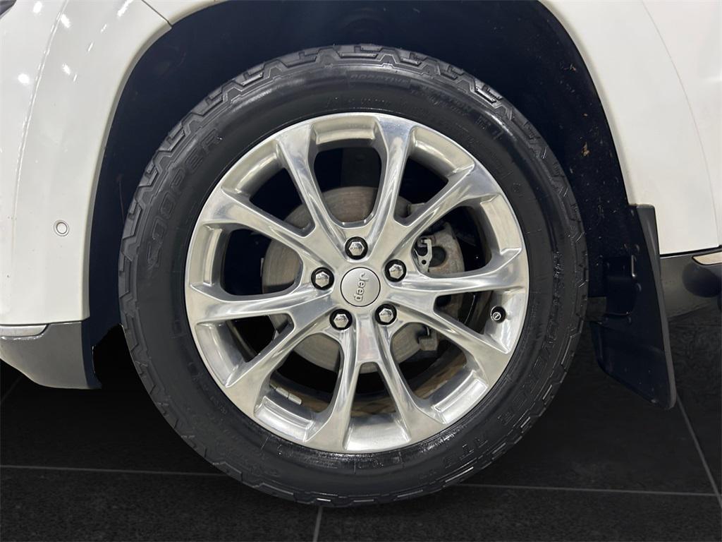 used 2019 Jeep Grand Cherokee car, priced at $19,674