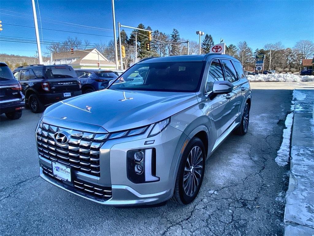 used 2024 Hyundai Palisade car, priced at $41,900