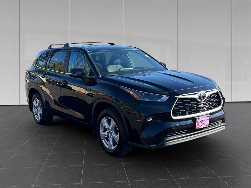 used 2024 Toyota Highlander car, priced at $36,223