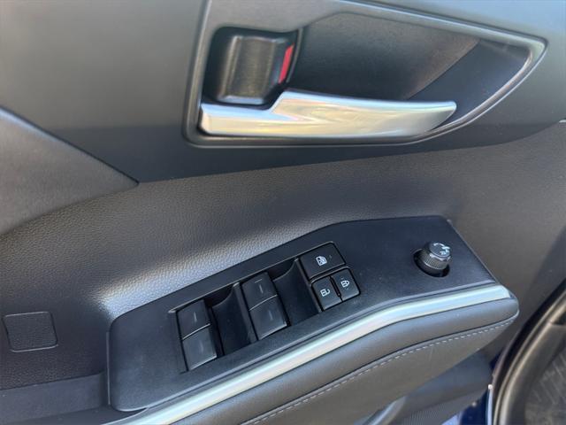 used 2023 Toyota Highlander car, priced at $38,657