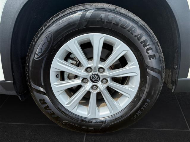 used 2024 Toyota Grand Highlander car, priced at $45,998
