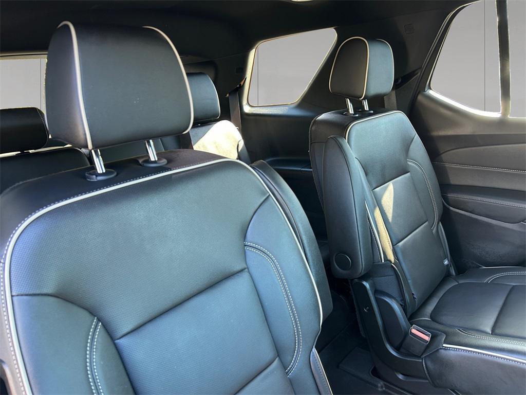 used 2024 Chevrolet Traverse car, priced at $41,962