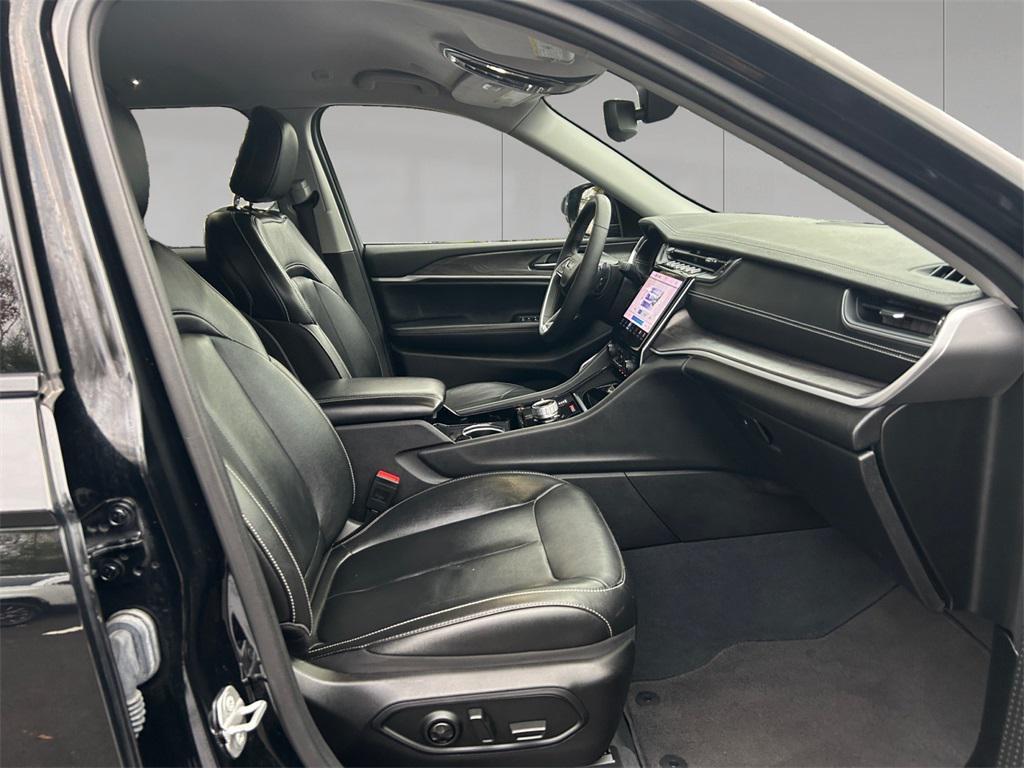 used 2023 Jeep Grand Cherokee car, priced at $26,752