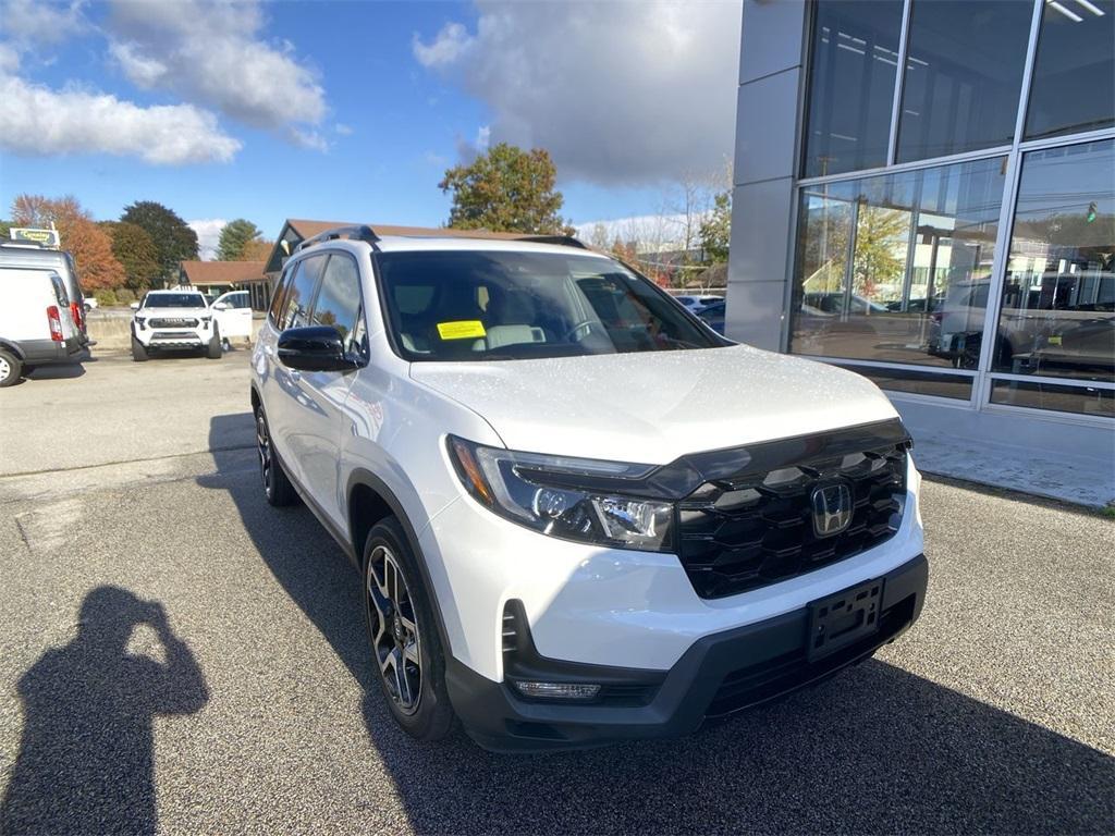 used 2022 Honda Passport car, priced at $28,854