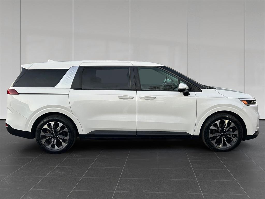 used 2024 Kia Carnival car, priced at $32,994