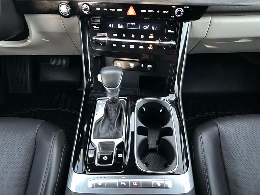 used 2024 Kia Carnival car, priced at $32,994