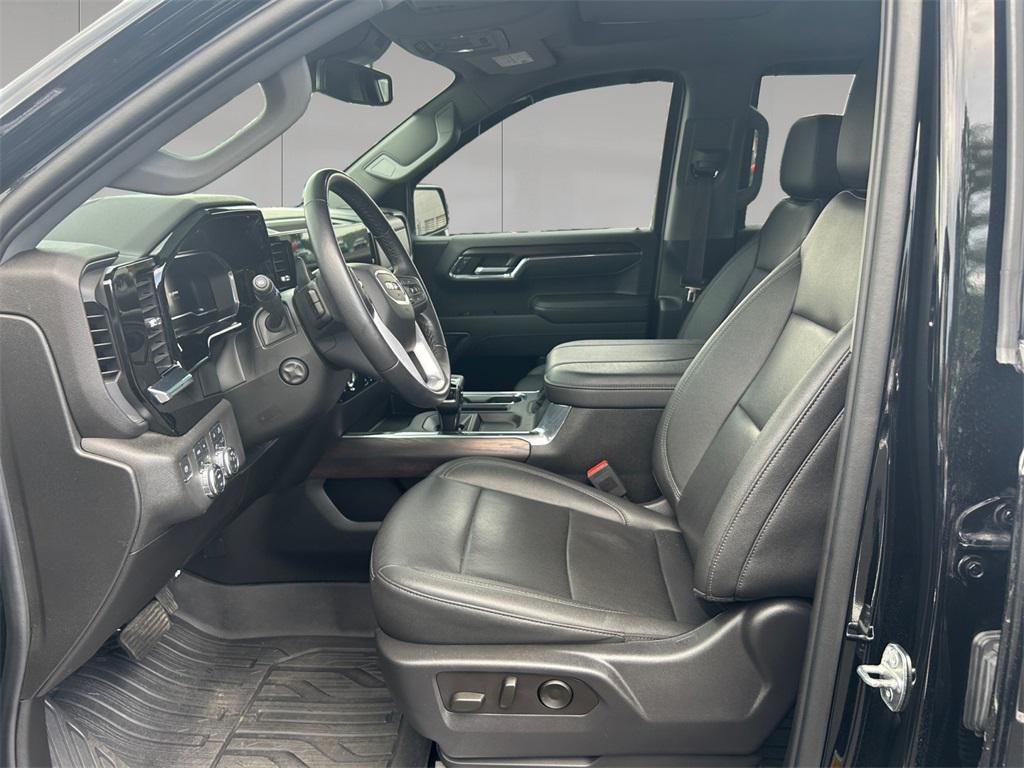 used 2023 GMC Sierra 1500 car, priced at $43,188