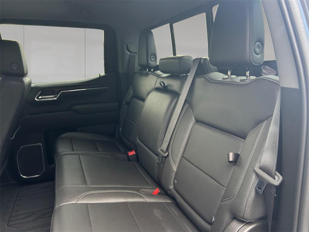 used 2023 GMC Sierra 1500 car, priced at $43,188