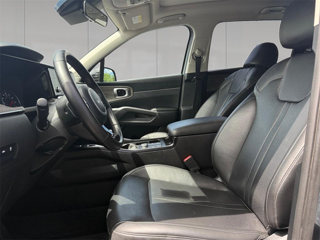 used 2022 Kia Sorento car, priced at $28,682