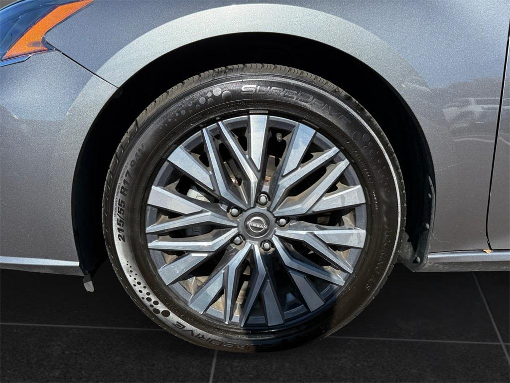 used 2023 Nissan Altima car, priced at $17,499