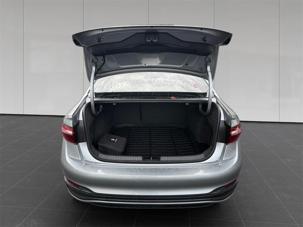 used 2024 Volkswagen Jetta car, priced at $21,798