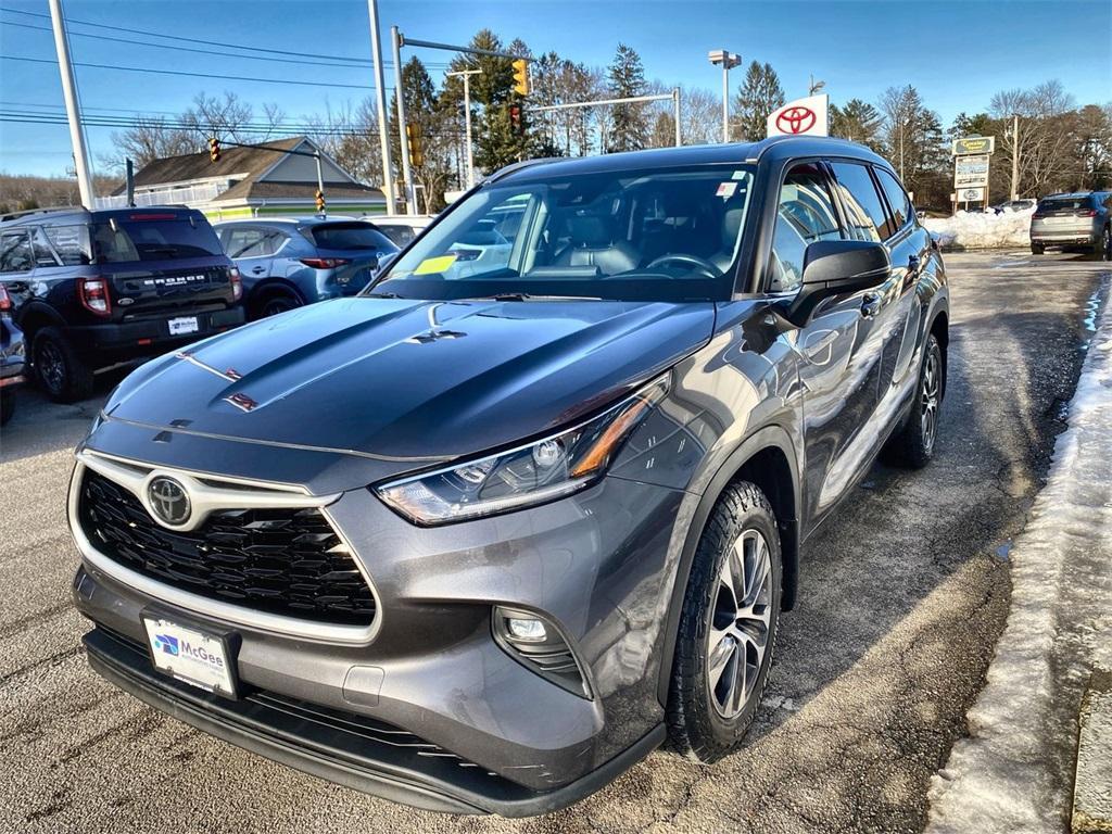 used 2021 Toyota Highlander car, priced at $30,545