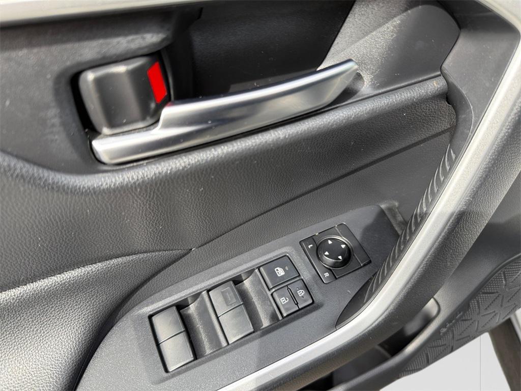 used 2019 Toyota RAV4 car, priced at $21,757